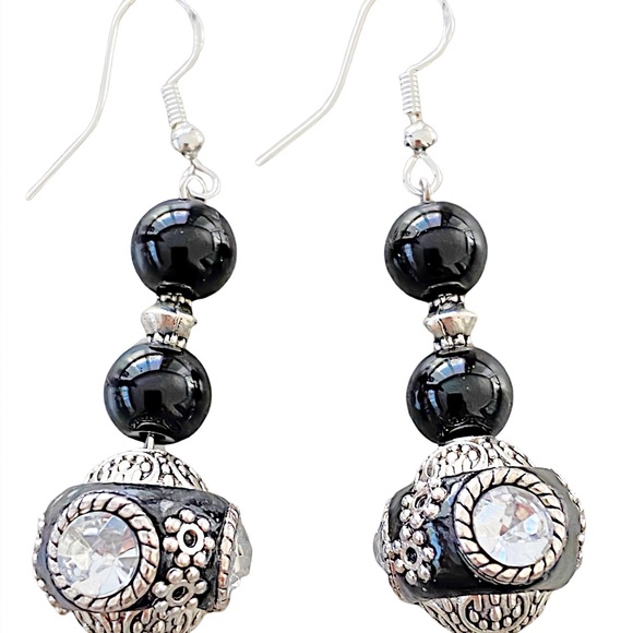 Indonesian beads new earrings with black beads and sterling silver hook. - Picture 3 of 5